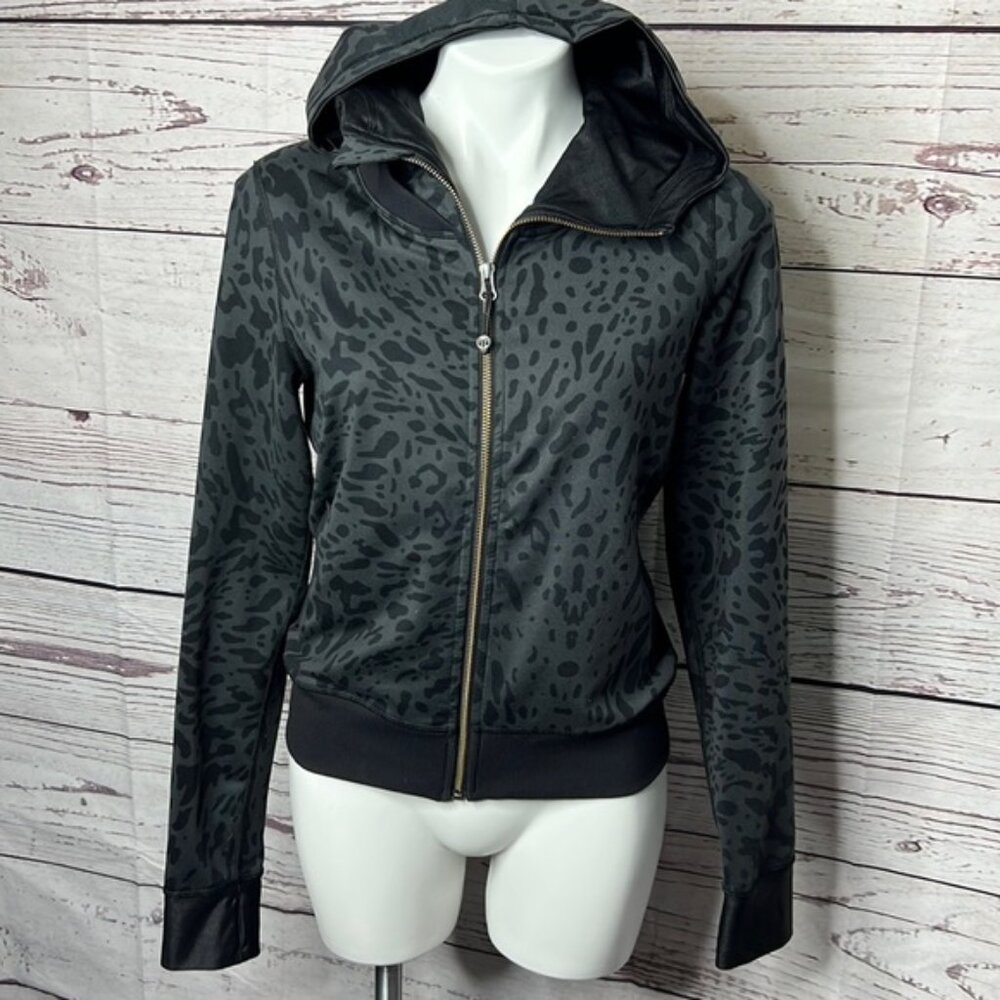 Lululemon Namaskar HoodieAnimal Swirl Deep Coal Black / Black